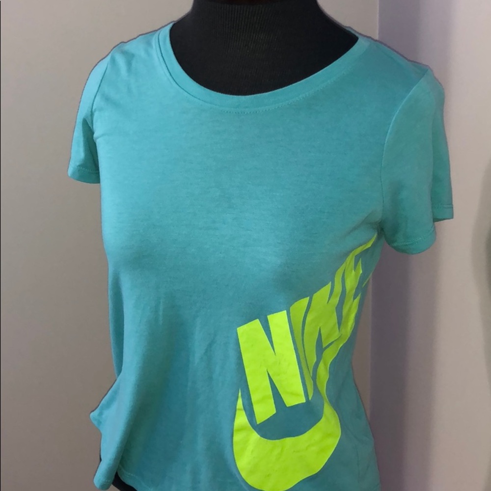 Athletic t-shirt